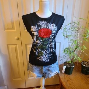 Womens Short Sleeve Rose 🌹